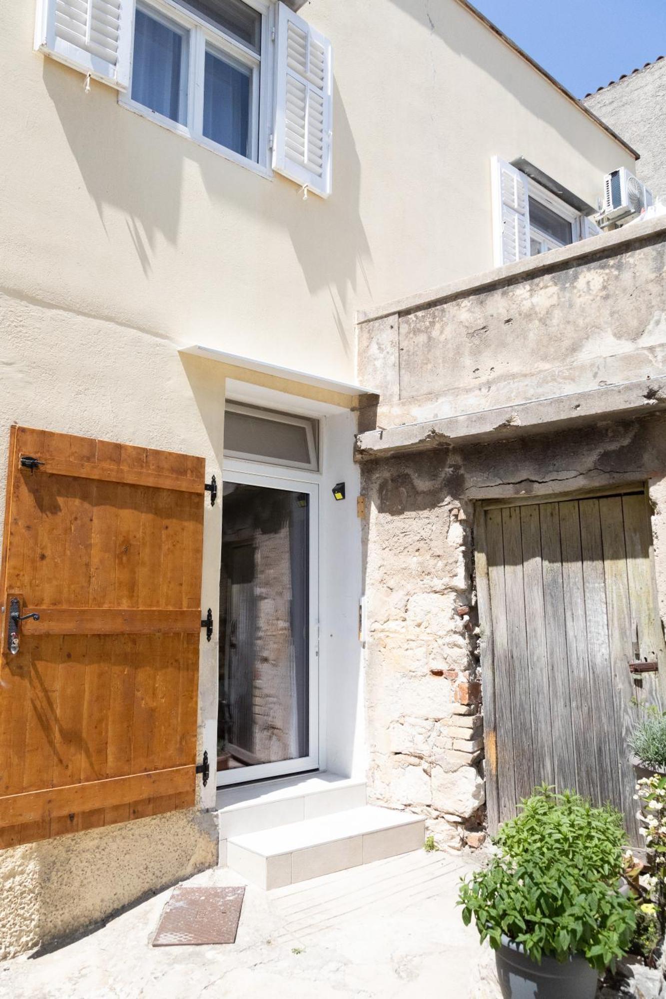 Apartment Regina Σπλιτ Εξωτερικό φωτογραφία